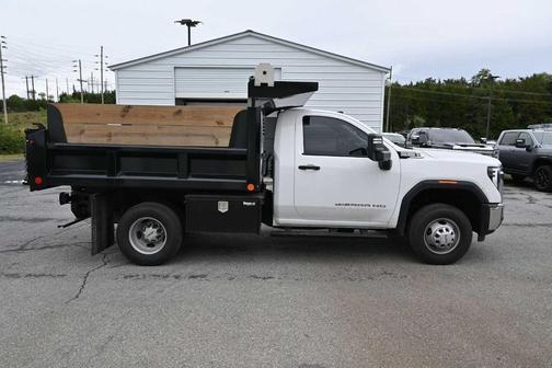 Summit White 2024 GMC Sierra 3500 Pro