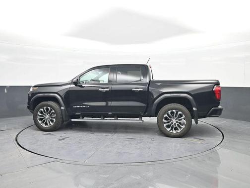 2023 GMC Canyon Denali