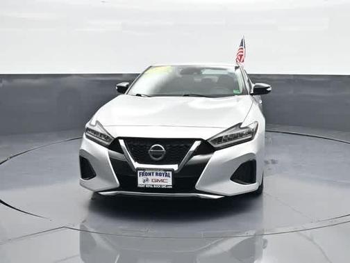 2022 Nissan Maxima SV