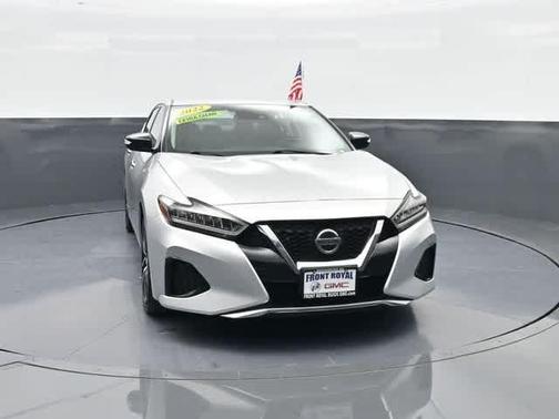 2022 Nissan Maxima SV