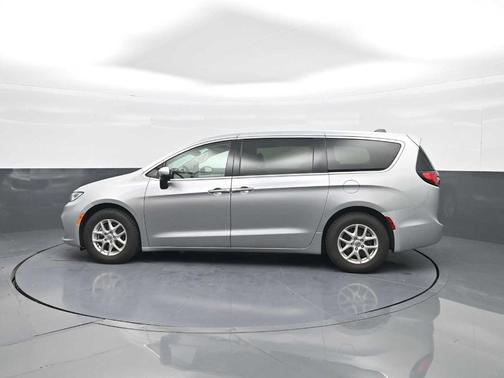 Silver Mist Clearcoat 2023 Chrysler Pacifica Touring-L