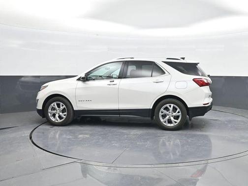 Iridescent Pearl Tricoat 2019 Chevrolet Equinox 2LT