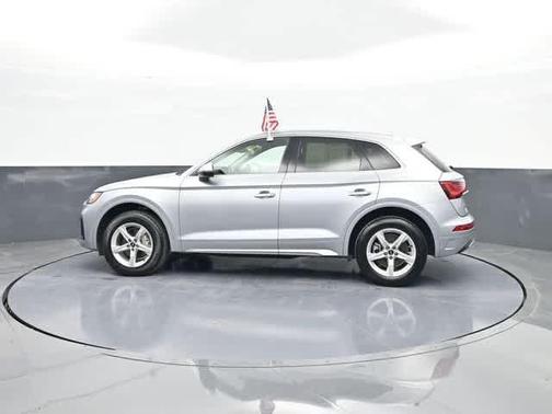 2023 Audi Q5 40 Premium