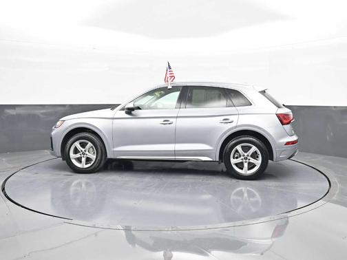 2023 Audi Q5 40 Premium