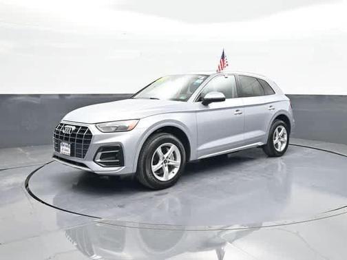 2023 Audi Q5 40 Premium