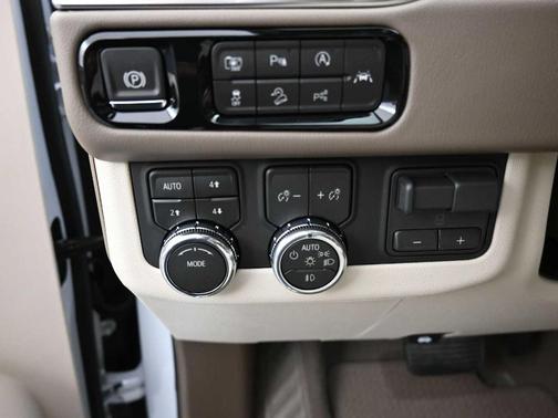 Glacier White 2026 GMC Yukon Denali