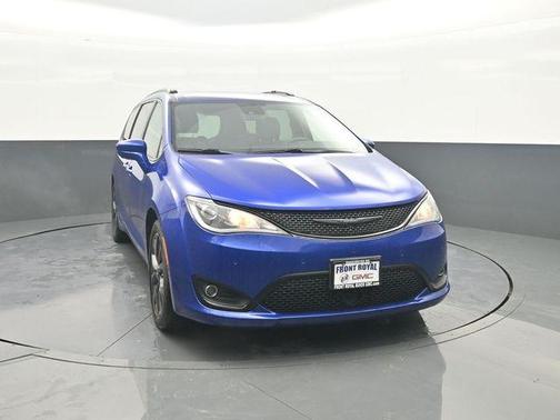 Ocean Blue Metallic 2019 Chrysler Pacifica Touring-L Plus