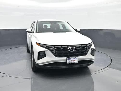 2023 Hyundai TUCSON SE