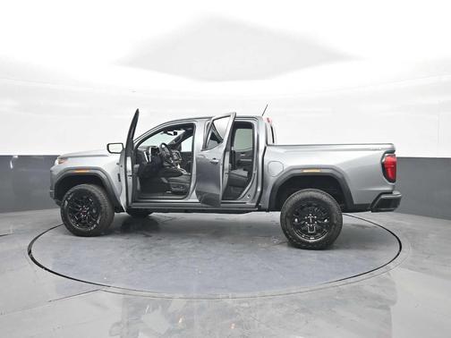 Sterling 2026 GMC Canyon Elevation