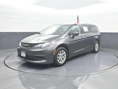 Granite Crystal Clearcoat Metallic 2023 Chrysler Voyager LX