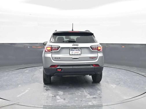 2023 Jeep Compass Trailhawk