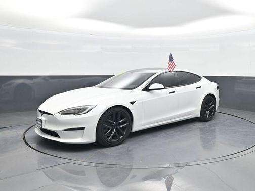 Pearl White Multi 2024 Tesla Model S Base
