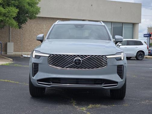 2026 Volvo XC90 Plug-In Hybrid T8 Plus 7-Seater