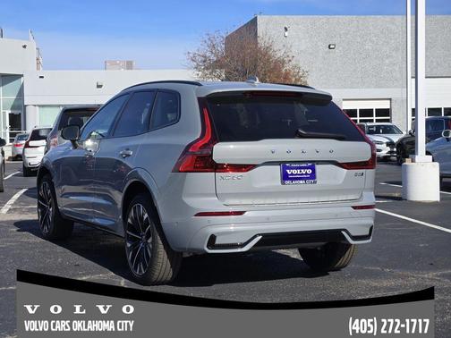 2026 Volvo XC60 B5 Ultra