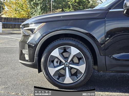 2024 Volvo XC40 B5 Core