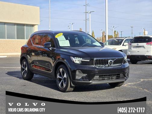 2024 Volvo XC40 B5 Core