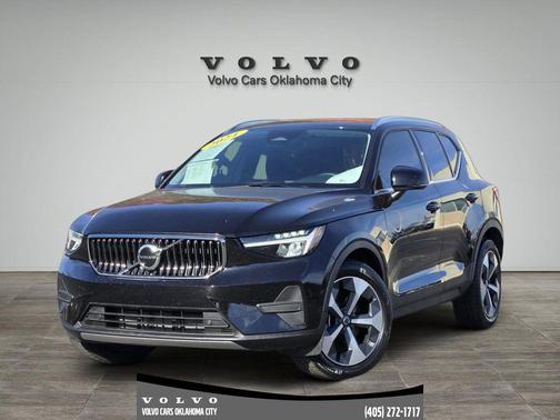 2024 Volvo XC40 B5 Core