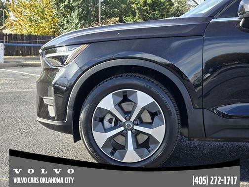 2024 Volvo XC40 B5 Core