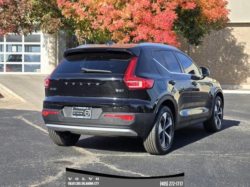 2024 Volvo XC40 B5 Core