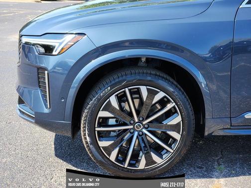 2026 Volvo XC90 B5 Ultra 6-Seater