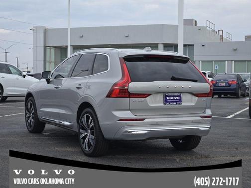2023 Volvo XC60 B5 Plus Bright Theme