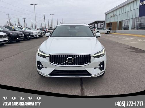 2023 Volvo XC60 B5 Ultimate Bright Theme