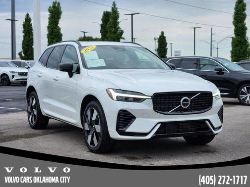 2025 Volvo XC60 Plug-In Hybrid T8 Plus
