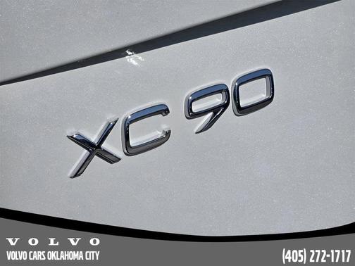 2025 Volvo XC90 B6 Core