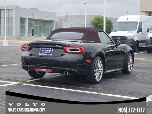 Forte Black Metallic 2019 FIAT 124 Spider Lusso
