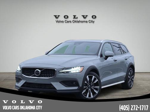 Metallic 2025 Volvo V60 Cross Country B5 Ultra