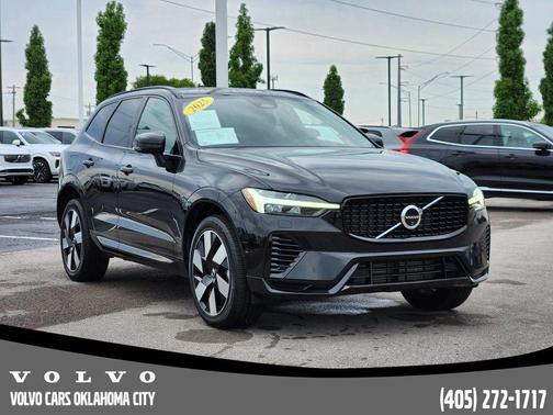 2025 Volvo XC60 Plug-In Hybrid T8 Plus