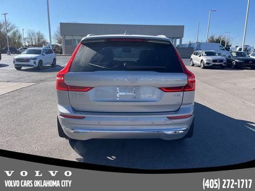 2023 Volvo XC60 B5 Plus Bright Theme