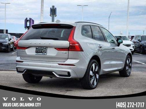 2025 Volvo XC60 Plug-In Hybrid T8 Plus