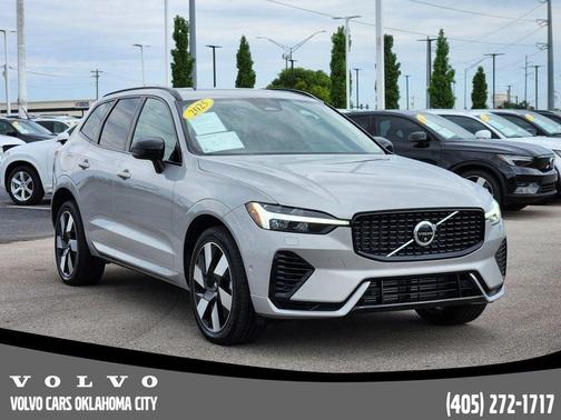2025 Volvo XC60 Plug-In Hybrid T8 Plus