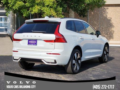 2025 Volvo XC60 Plug-In Hybrid T8 Plus