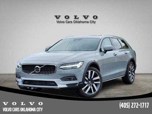 2025 Volvo V90 Cross Country B6 Plus