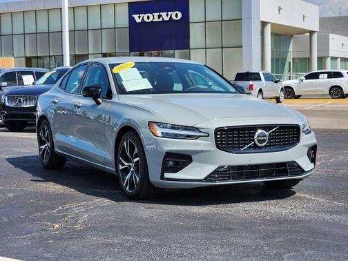 2025 Volvo S60 B5 Core