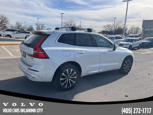 2023 Volvo XC60 B5 Plus Bright Theme
