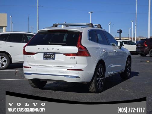 2023 Volvo XC60 B5 Plus Bright Theme