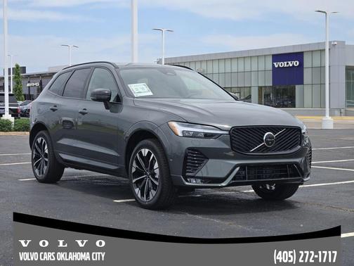 Forest Green 2026 Volvo XC60 B5 Plus