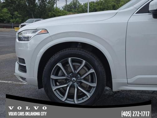 Ice White 2019 Volvo XC90 T5 Momentum