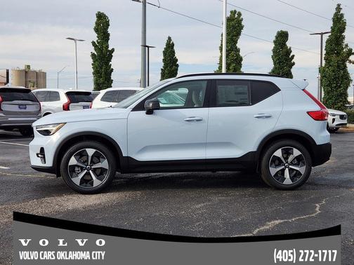 2026 Volvo XC40 B5 Plus
