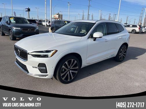 2023 Volvo XC60 B5 Ultimate Bright Theme