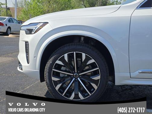 Crystal White Pearl 2026 Volvo XC90 B6 Ultra 7-Seater