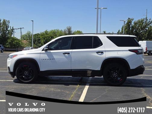 Summit White 2021 Chevrolet Traverse Premier