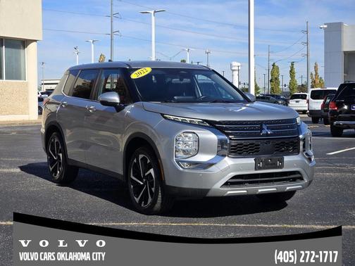 2022 Mitsubishi Outlander SE