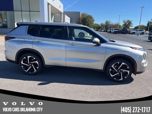 2022 Mitsubishi Outlander SE