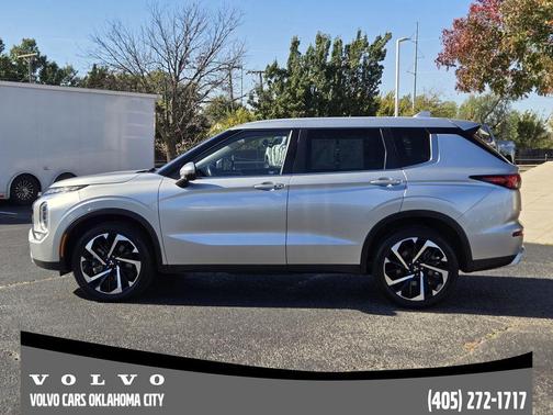 2022 Mitsubishi Outlander SE