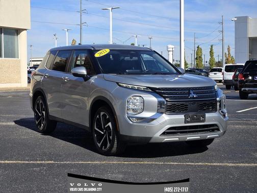 2022 Mitsubishi Outlander SE