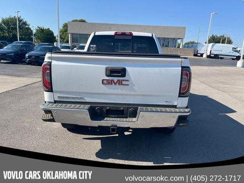 White Frost Tri-Coat 2017 GMC Sierra 1500 SLT